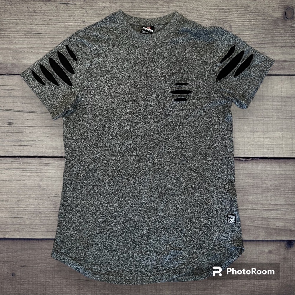 SOUTHPOLE styled t-shirt